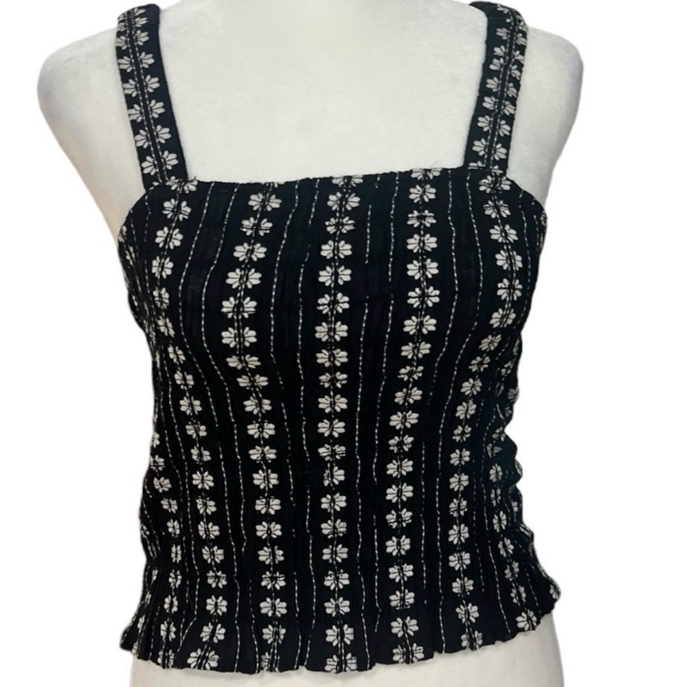 American Eagle smocked Black Floral Tank Top Cropped sz Small